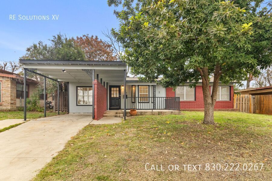 527 Lively Dr in San Antonio, TX - Building Photo