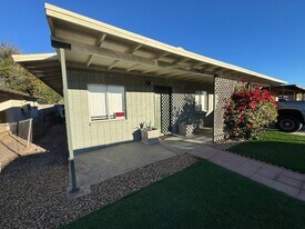 1944 E Robson Cir in Bullhead City, AZ - Building Photo