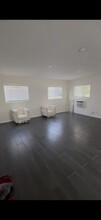 5207 Cartwright Ave in Los Angeles, CA - Building Photo - Building Photo