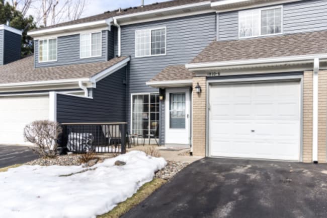 property at 1810 Donegal Dr