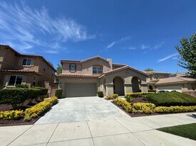 32341 Rock Rose Dr in Lake Elsinore, CA - Building Photo