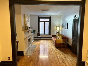 1044 Mackay Rue in Montréal, QC - Building Photo - Building Photo
