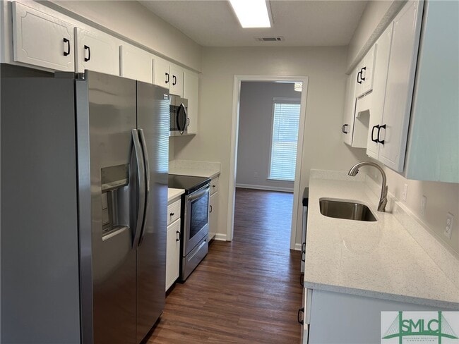 property at 44 Oak Ridge Cir
