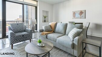 777 Preston St in Houston, TX - Building Photo