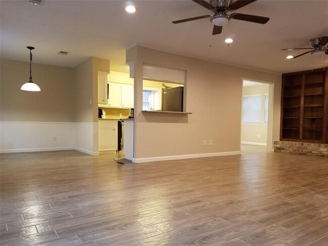17811 Smooth Rock Falls Dr in Spring, TX - Building Photo - Building Photo