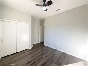 26625 Emperor Rd in Romoland, CA - Foto de edificio - Building Photo