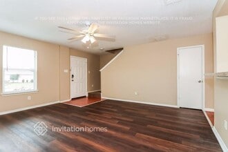 646 Via Estrella in Dallas, TX - Building Photo - Building Photo