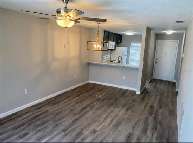 2853 Stillwell Ct in New Port Richey, FL - Foto de edificio - Building Photo