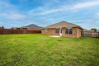 1604 SW Thorton St in Bentonville, AR - Building Photo - Building Photo