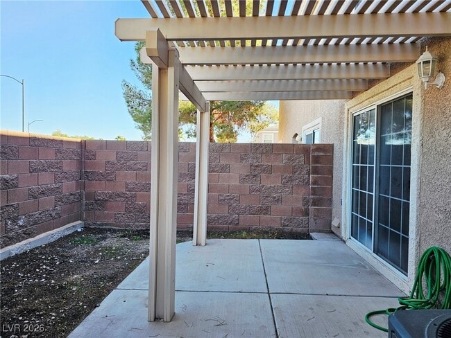 10108 Rising Tree St in Las Vegas, NV - Building Photo - Building Photo