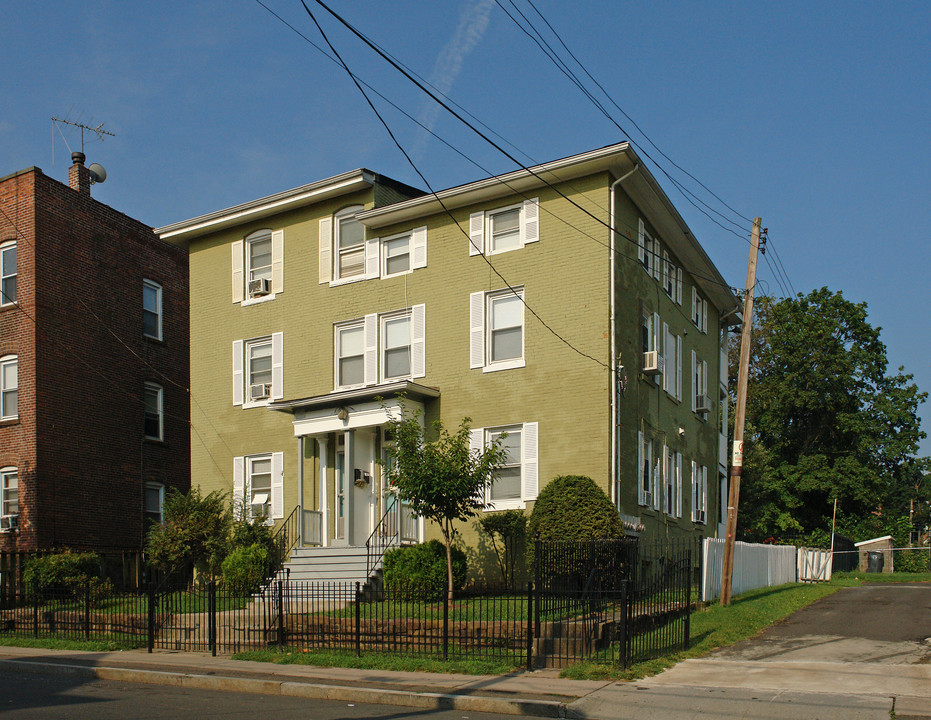 7 Lawrence St in Hartford, CT - Building Photo