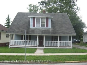 422 E Cottage Grove Ave in Bloomington, IN - Building Photo - Building Photo