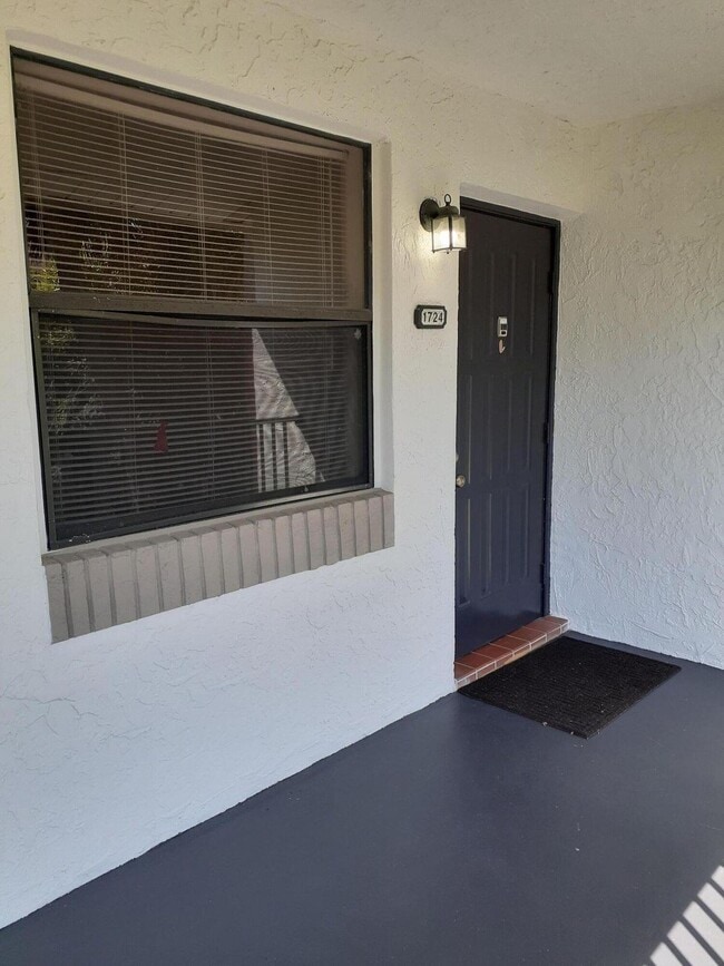 1248 S Military Trail in Deerfield Beach, FL - Building Photo - Building Photo