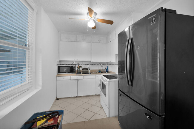 property at 2419 Coolidge St