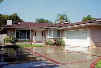 1809 S El Molino Ave in San Marino, CA - Building Photo - Building Photo