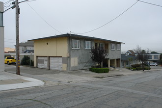 300 Locust Ave in South San Francisco, CA - Building Photo - Building Photo