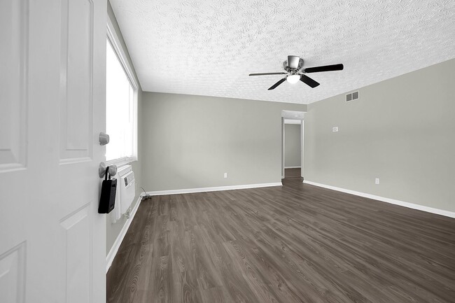 property at 841 Kingsford Rd