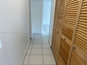 1801 NE 140th St in North Miami, FL - Building Photo - Building Photo