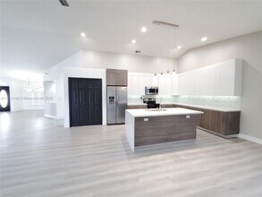 9733 NW 52nd Pl in Coral Springs, FL - Building Photo - Building Photo