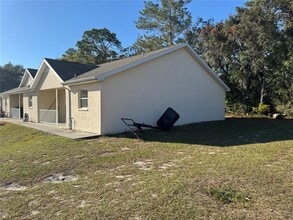 10425 Chalmer St in Spring Hill, FL - Building Photo - Building Photo