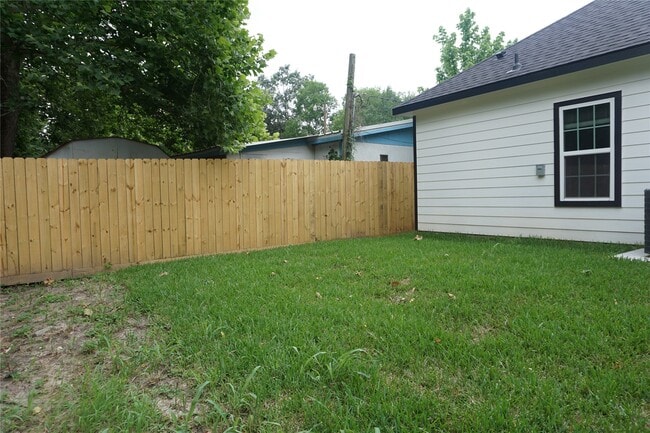 11478 Underwood St in Willis, TX - Building Photo - Building Photo