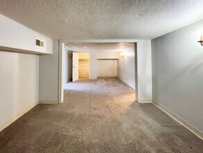 106 N McKinley Ave in Muncie, IN - Building Photo - Building Photo