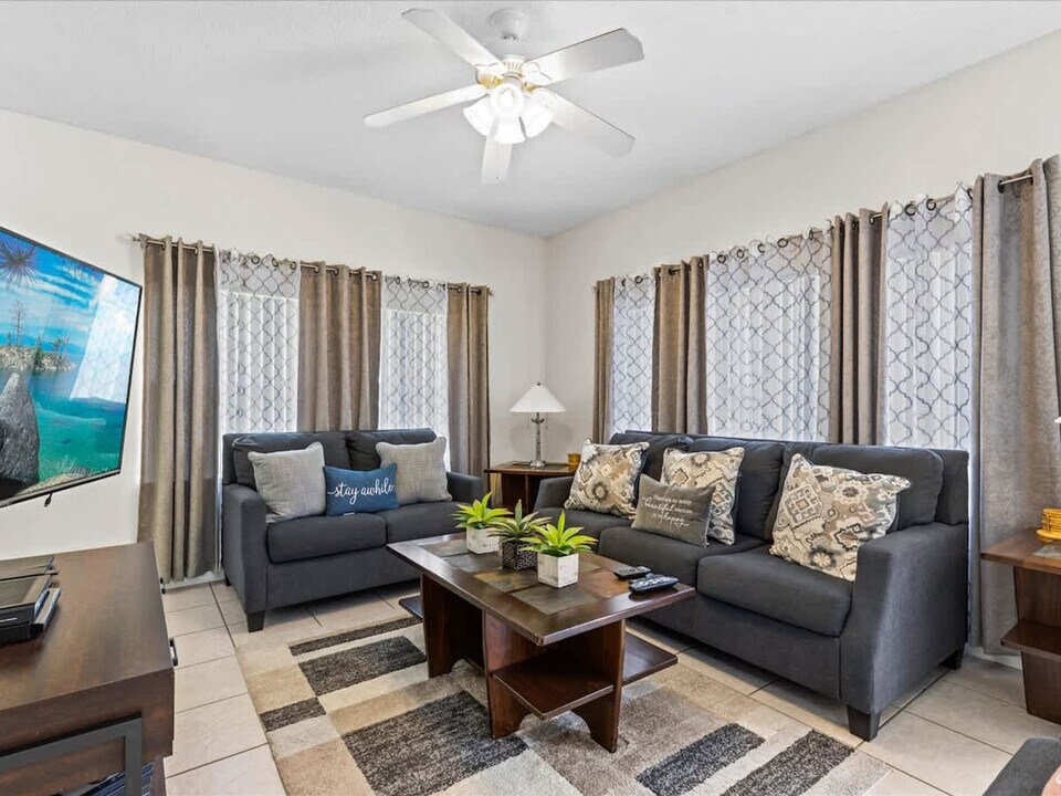 113 Pompano Beach Dr in Kissimmee, FL - Building Photo