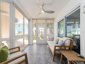 241 Skiff Point, Unit 1 in Clearwater, FL - Building Photo - Building Photo