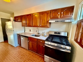 143 Stanmore Rd in Baltimore, MD - Building Photo - Building Photo