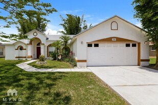2581 Sage Dr in Kissimmee, FL - Building Photo