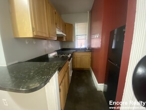 460 Park Dr, Unit 1 BED VERY CLEAN in Boston, MA - Building Photo - Building Photo