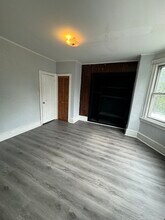 4660 Castor Ave, Unit 2nd in Philadelphia, PA - Foto de edificio - Building Photo