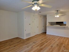 7702 Kipling St in Pensacola, FL - Building Photo - Building Photo