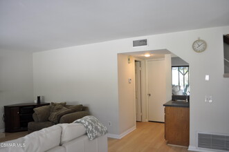 3042 Charlotte St in Thousand Oaks, CA - Building Photo - Building Photo