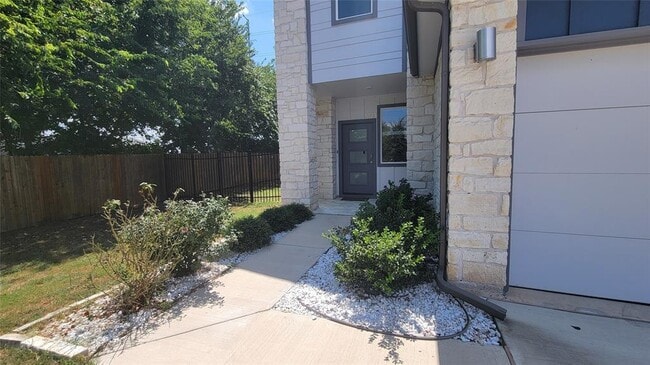 3121 Armidale Dr in Pflugerville, TX - Building Photo - Building Photo