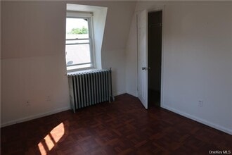 19 Elizabeth St in Port Jervis, NY - Building Photo - Building Photo