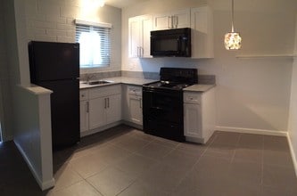 The Station at Ironhorse Apartments in Tucson, AZ - Building Photo - Interior Photo