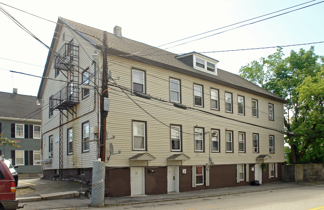 Arches 132 in Nashua, NH - Building Photo