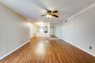 8787 Brae Acres Rd in Houston, TX - Building Photo - Building Photo