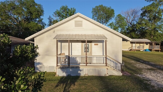 property at 19736 Dunbar Ave