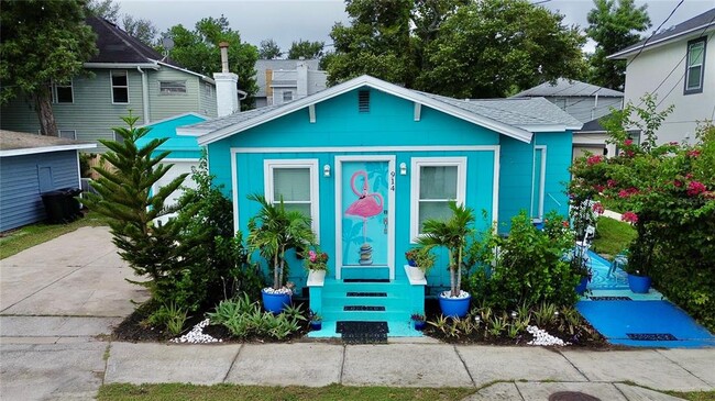 property at 914 8th St N