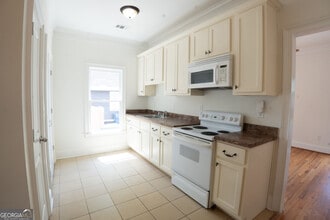 825 Brookline St SW in Atlanta, GA - Building Photo - Building Photo