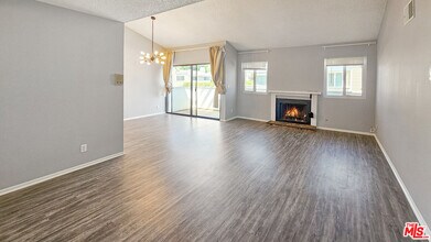 9928 Sepulveda Blvd in Los Angeles, CA - Building Photo - Building Photo