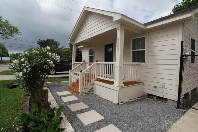 1220 Reese St in Houston, TX - Building Photo - Building Photo