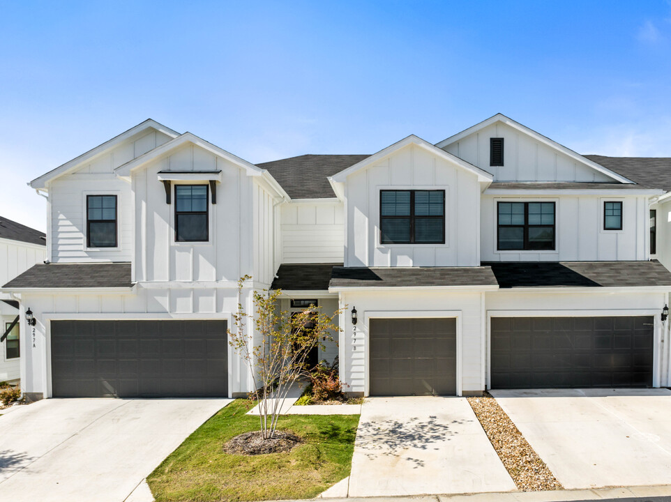 Covey Homes Harvest Meadows in Buda, TX - Foto de edificio