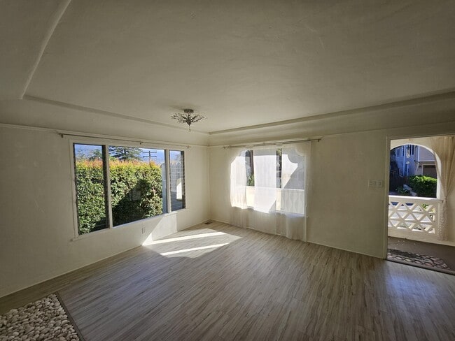 property at 1212 W Micheltorena St