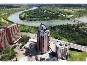 9020 Jasper Av NW in Edmonton, AB - Building Photo - Building Photo