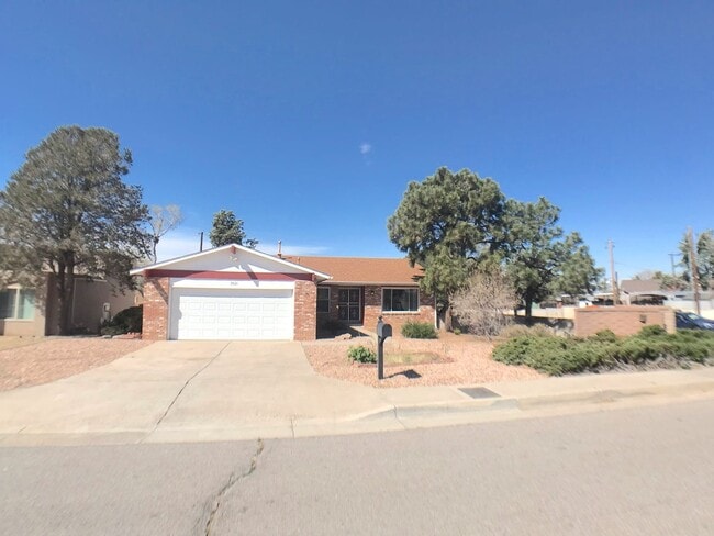 3621 Candlelight Dr NE in Albuquerque, NM - Building Photo - Building Photo