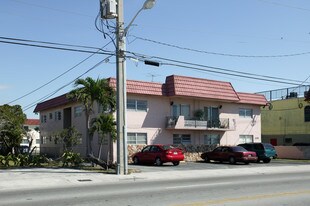 1255 SW 29th St Apartments