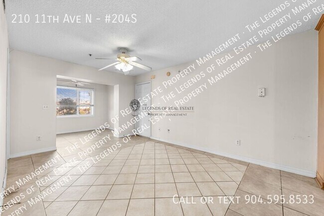 210 11th Ave N in Jacksonville Beach, FL - Building Photo - Building Photo